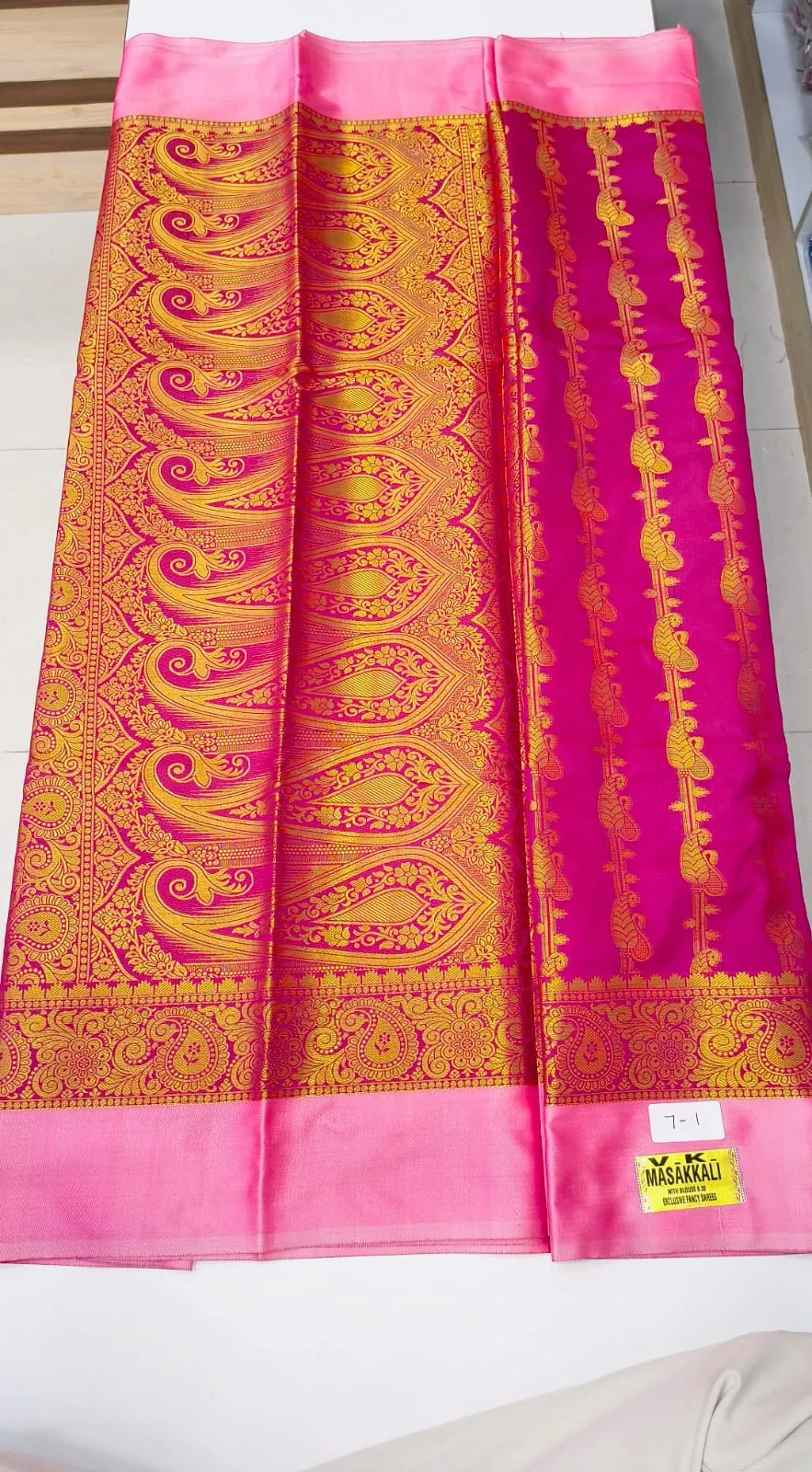 VK MASAKALI-VAIRAOOSI SOFT SILK SAREE